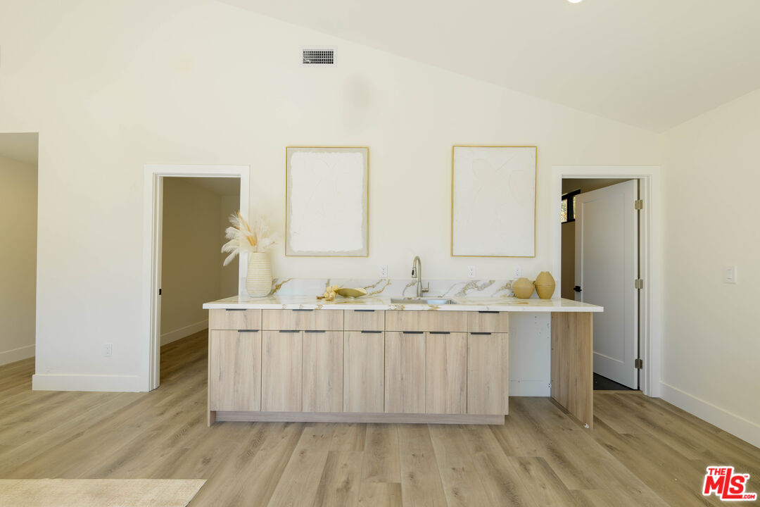 MLS #25588281 image #11