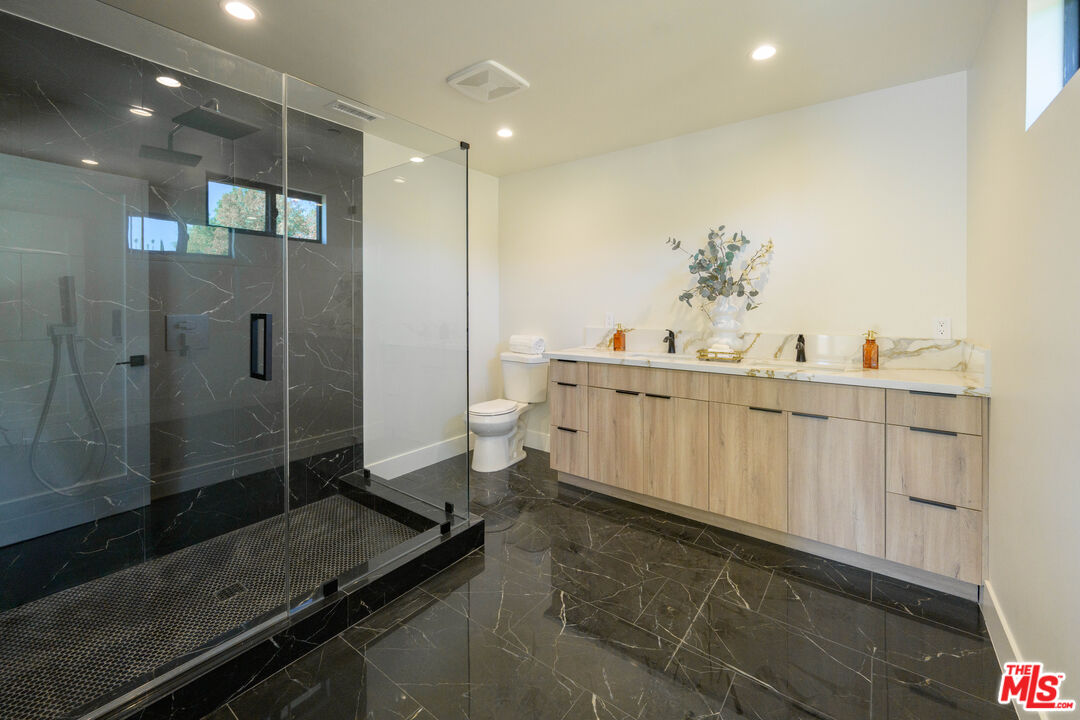 MLS #25588281 image #12