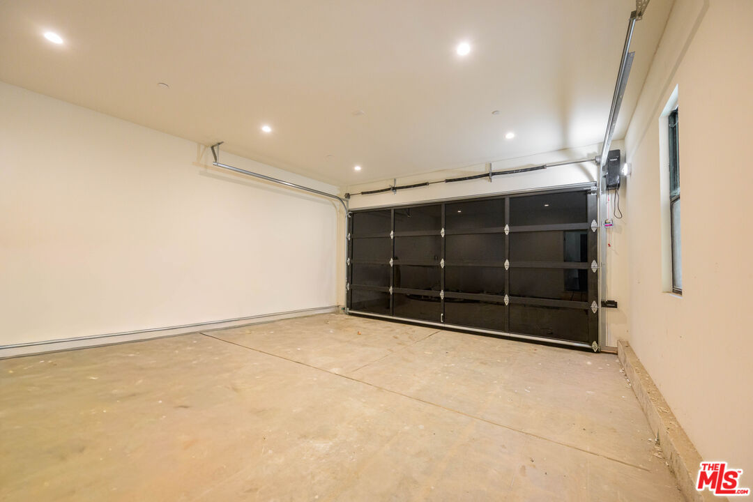 MLS #25588281 image #16