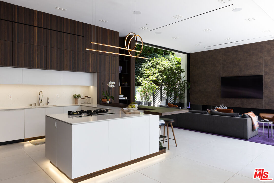 MLS #25588381 image #9