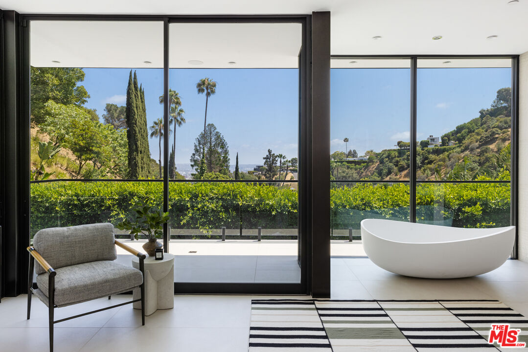 MLS #25588381 image #19