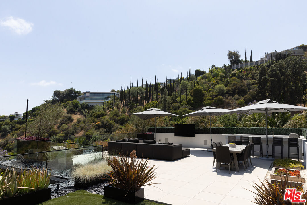 MLS #25588381 image #22