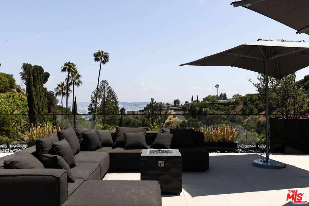 MLS #25588381 image #23