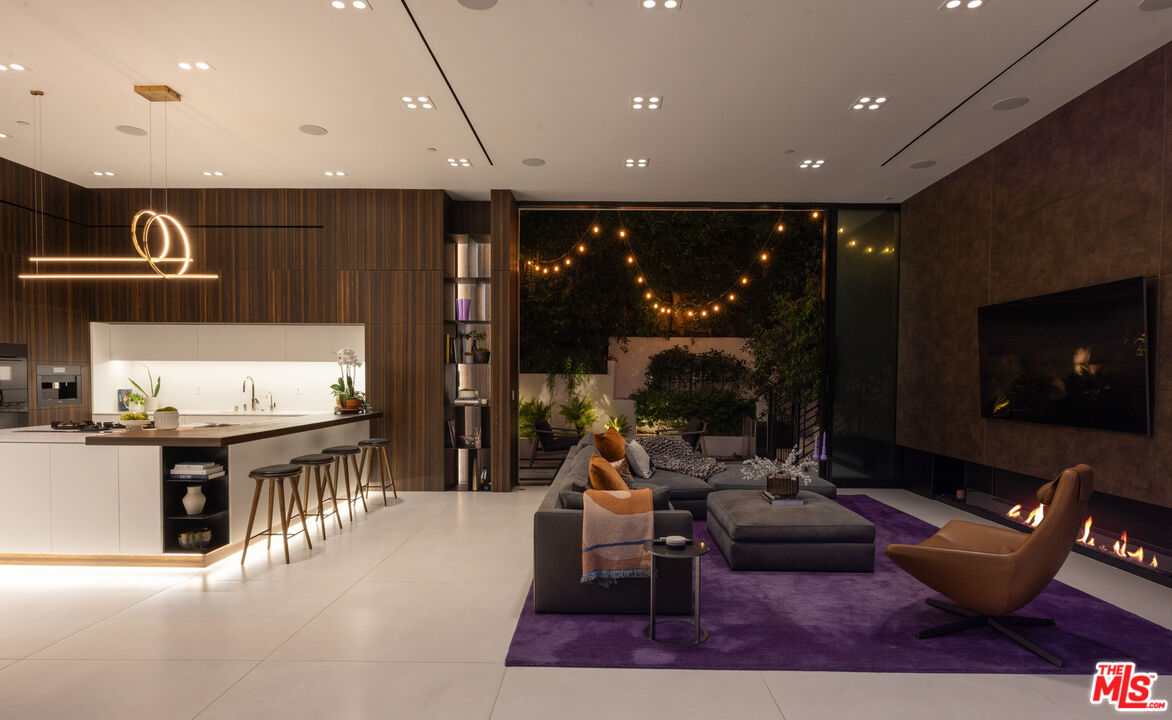 MLS #25588381 image #36