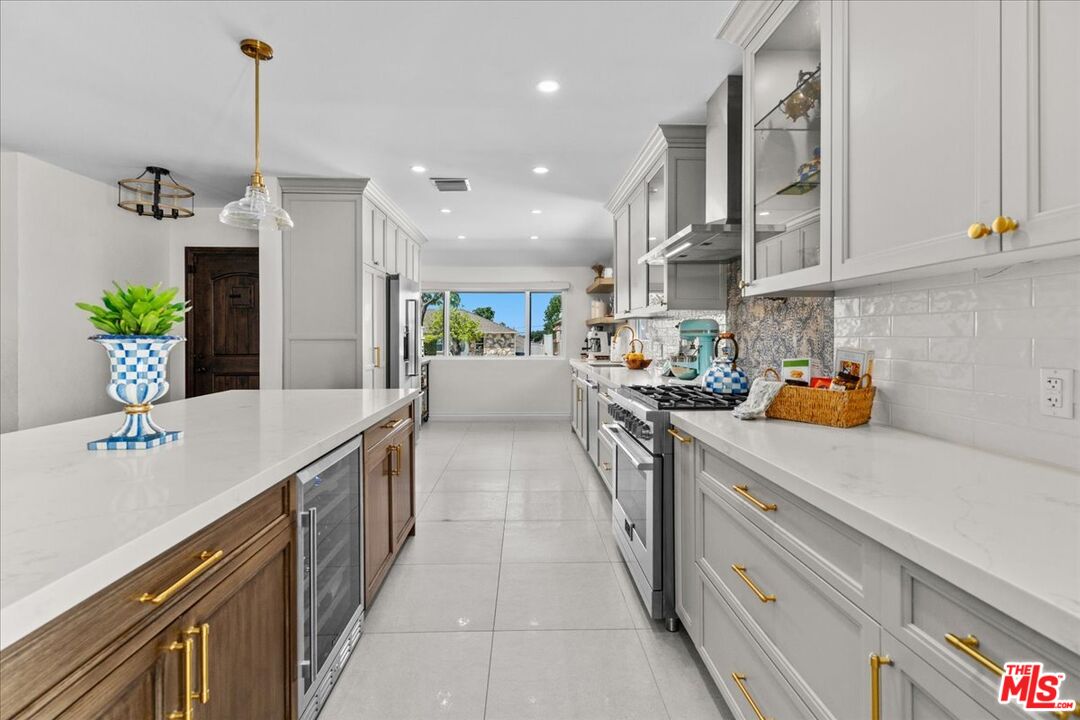 MLS #25588675 image #11