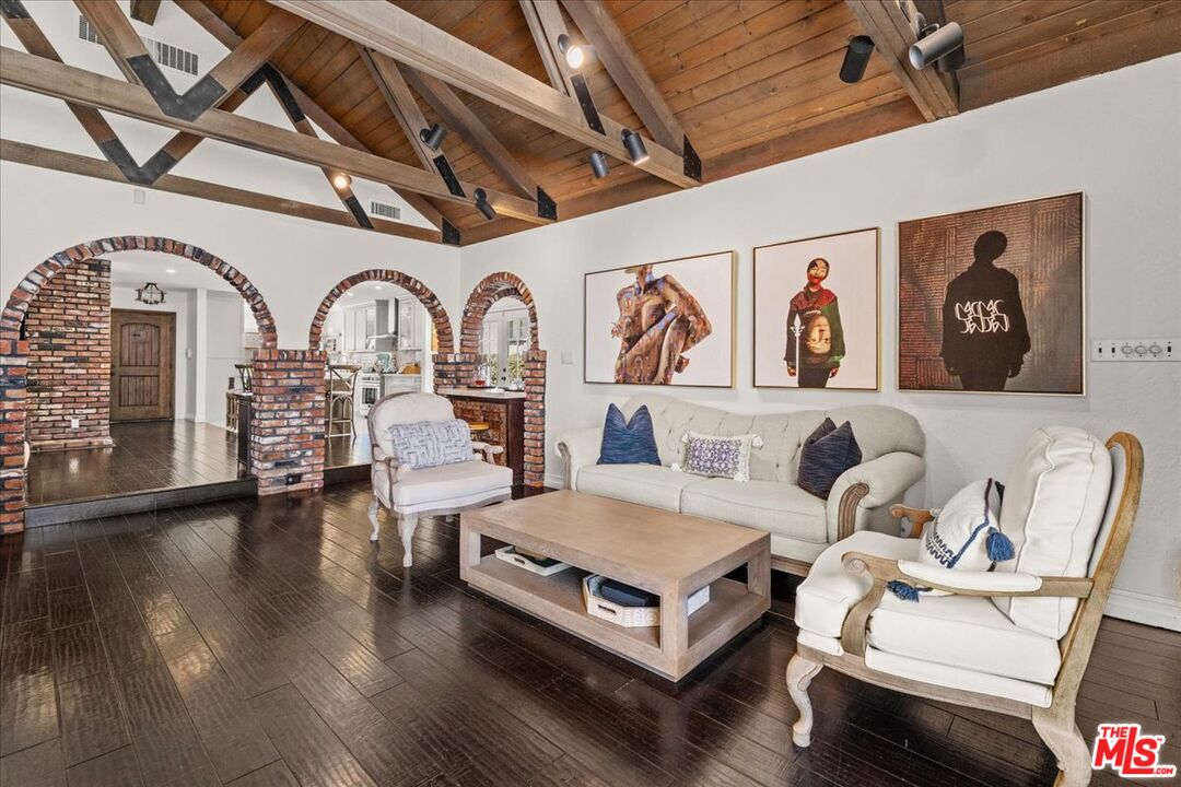 MLS #25588675 image #4