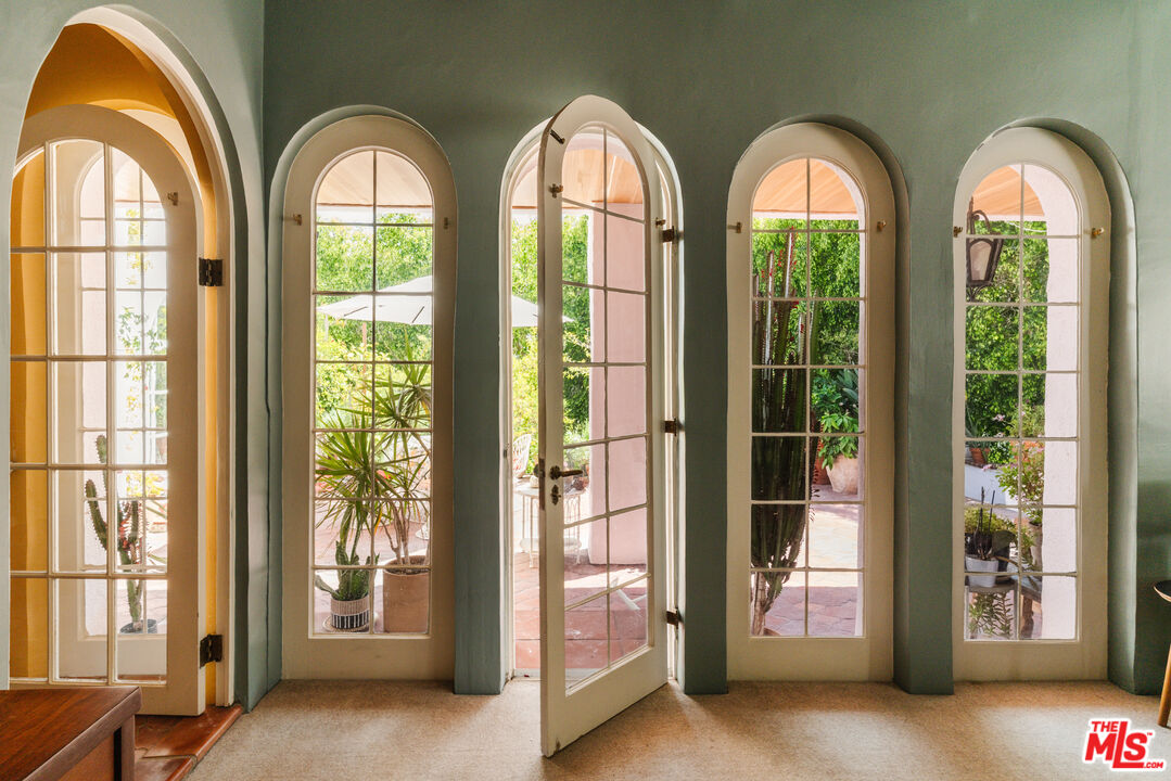 MLS #25588867 image #21