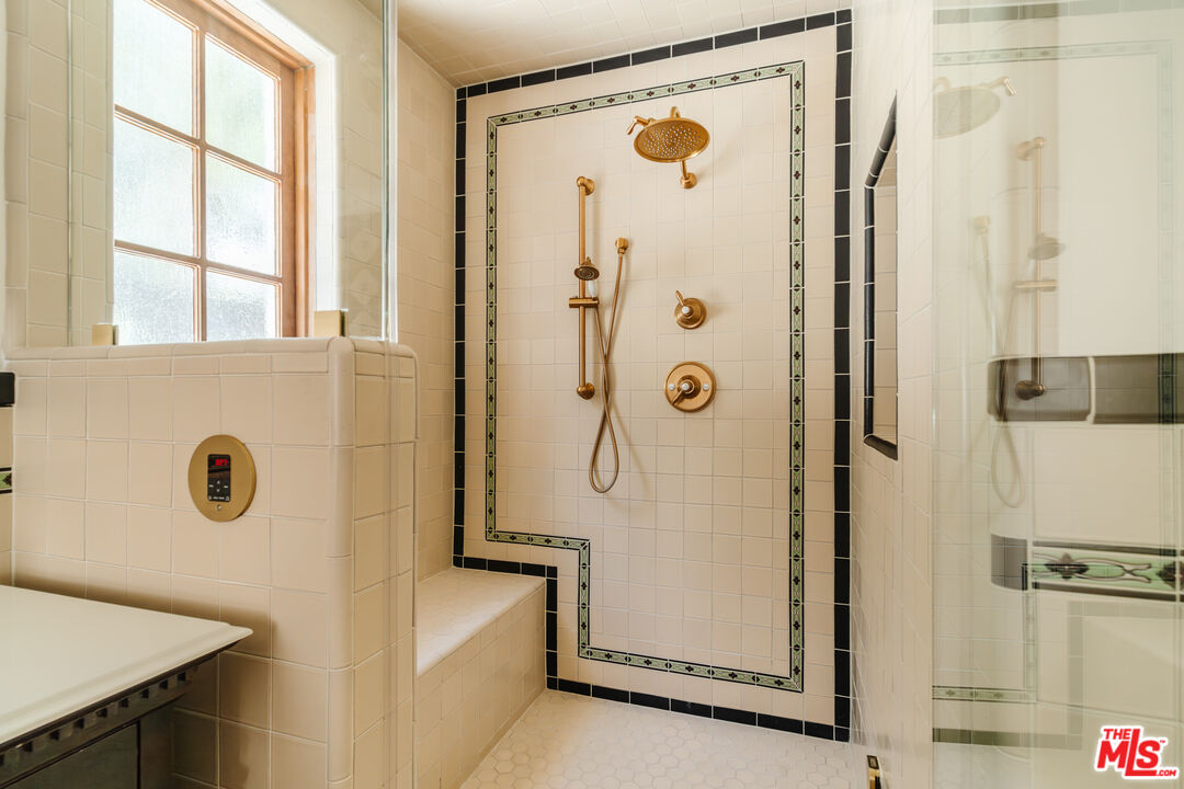 MLS #25588867 image #37