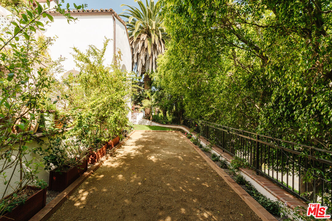 MLS #25588867 image #51