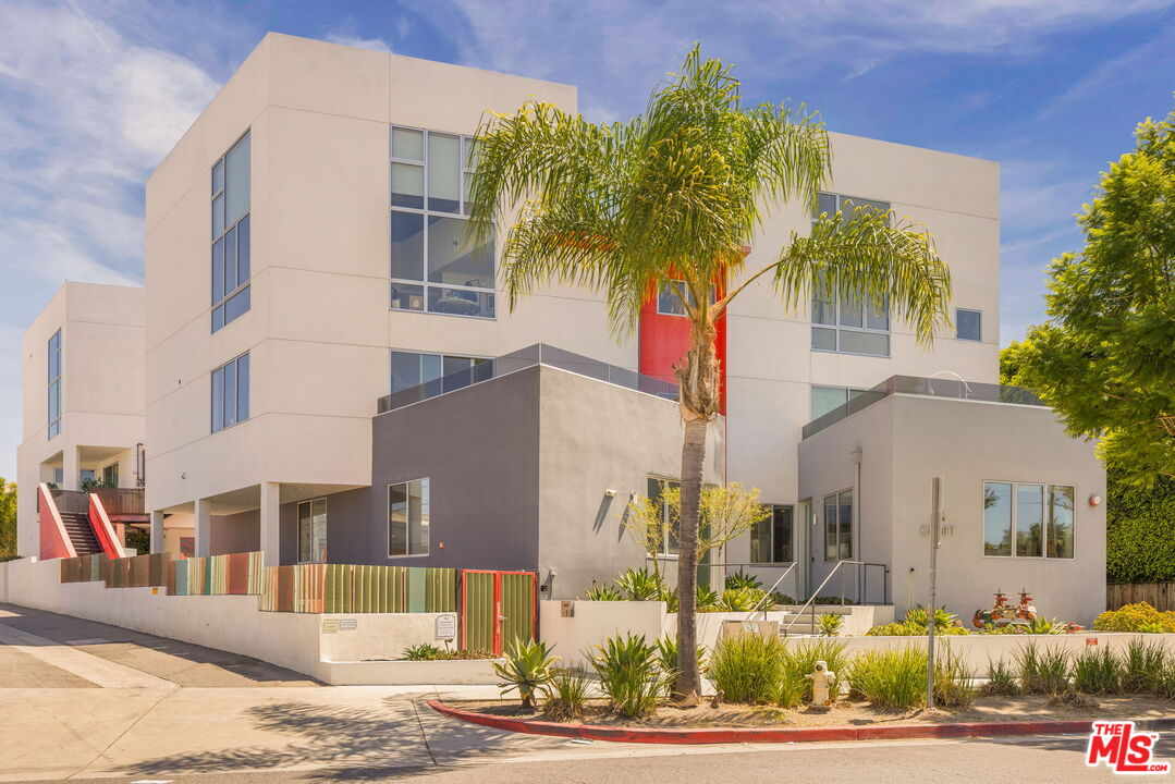 MLS #25589061 image #19