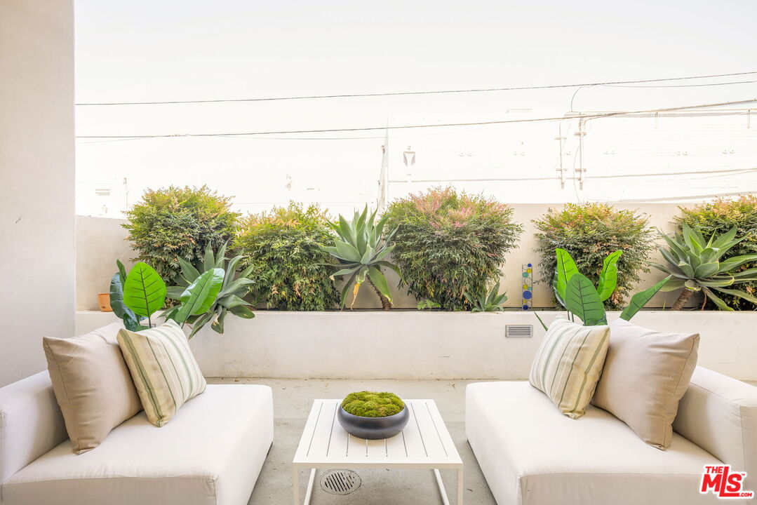 MLS #25589061 image #8