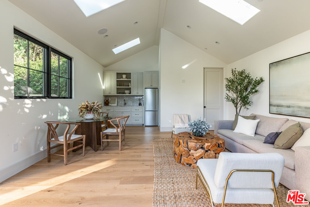 MLS #25589123 image #27