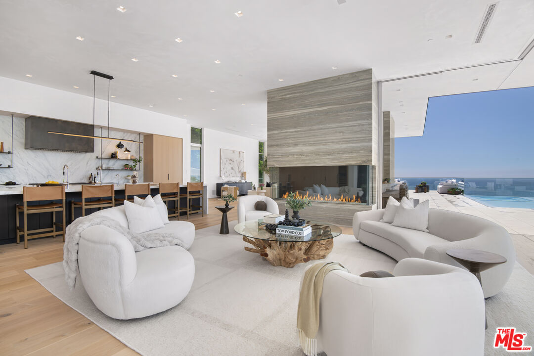 MLS #25589127 image #10