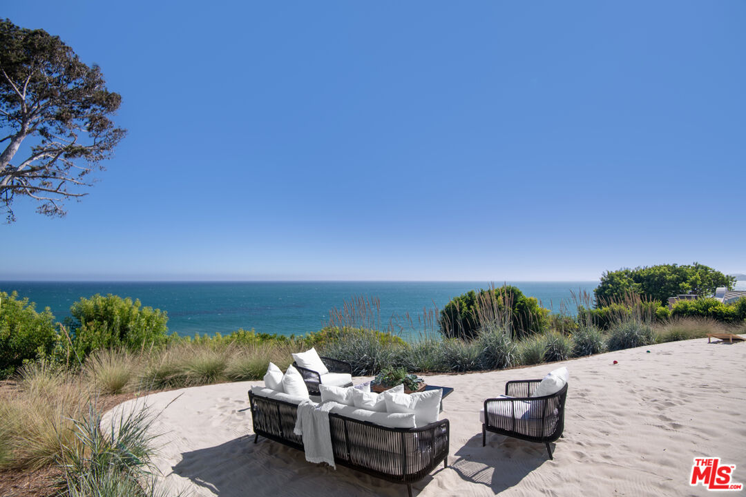 MLS #25589127 image #15