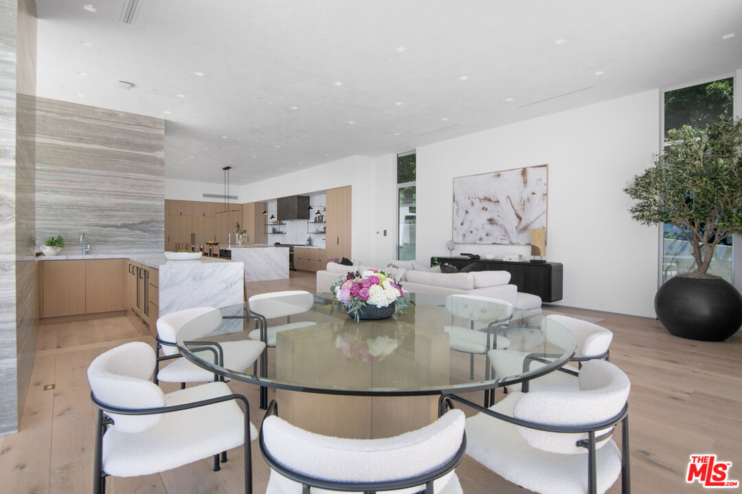 MLS #25589127 image #18