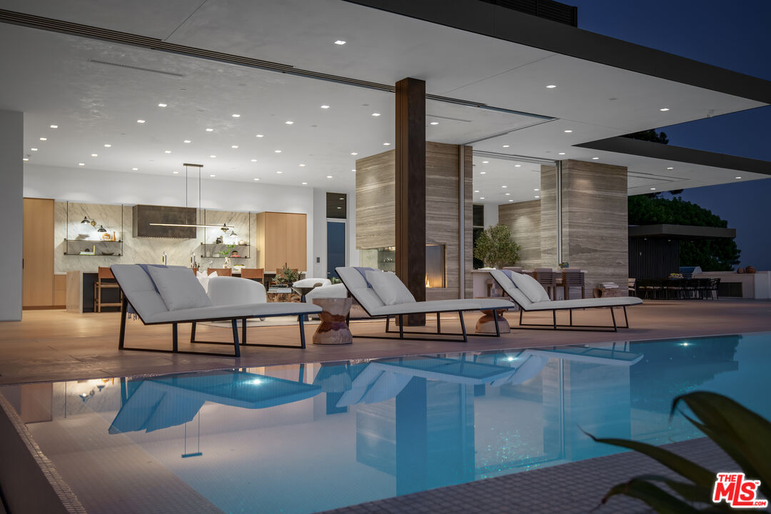 MLS #25589127 image #2