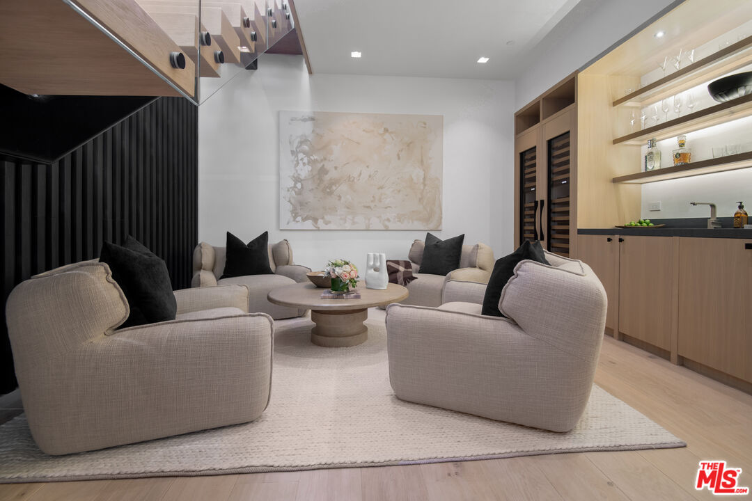 MLS #25589127 image #52