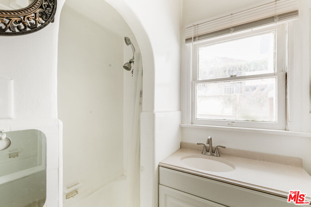 MLS #25589179 image #20