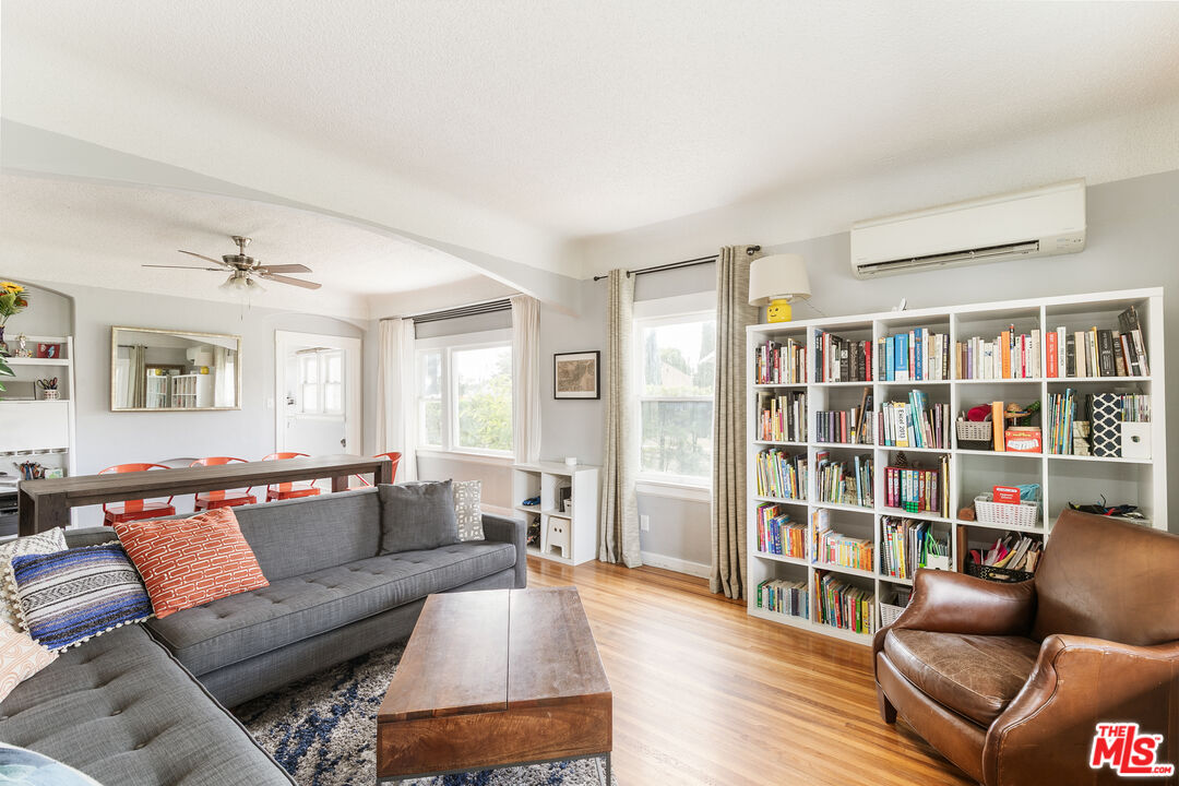 MLS #25589179 image #2