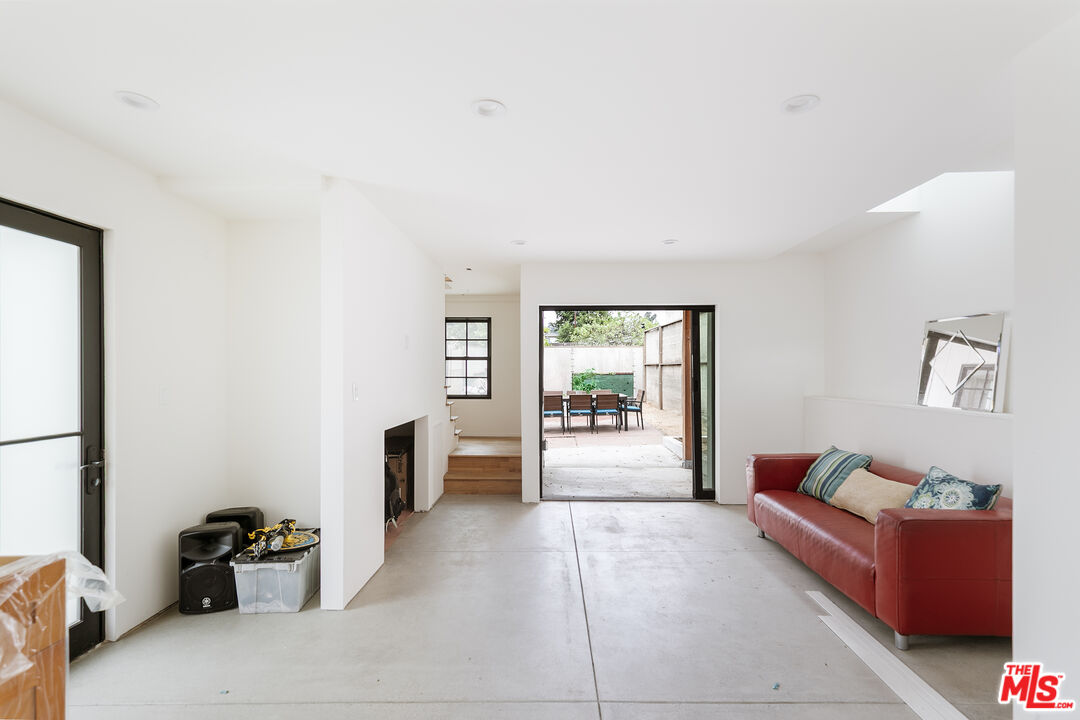 MLS #25589179 image #36