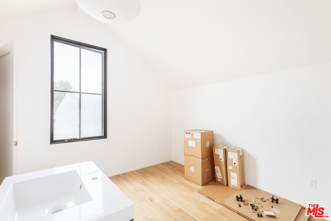 MLS #25589179 image #40