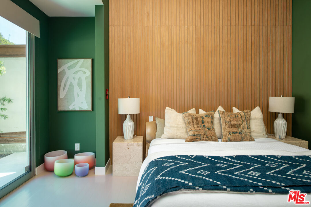 MLS #25589219 image #11