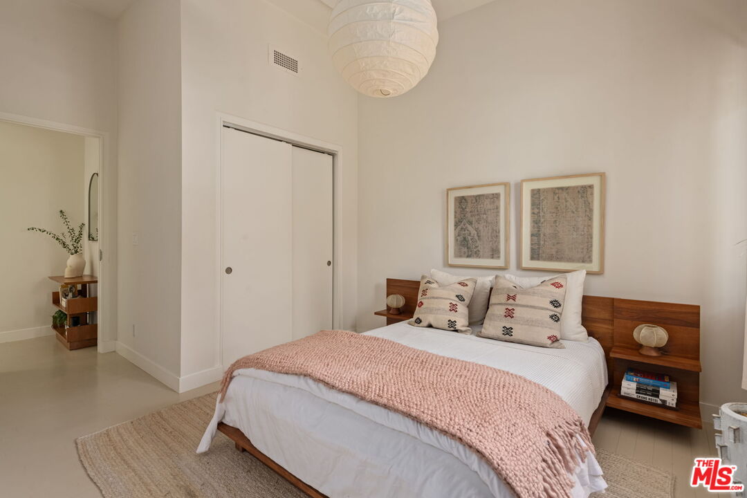 MLS #25589219 image #15