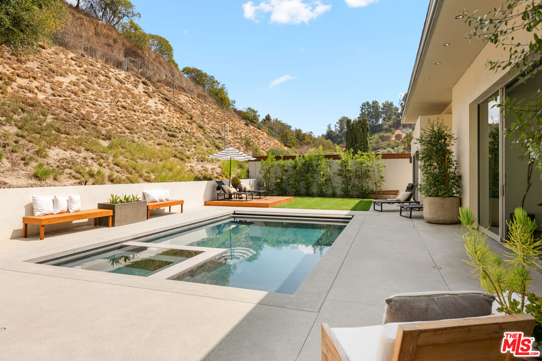 MLS #25589219 image #20