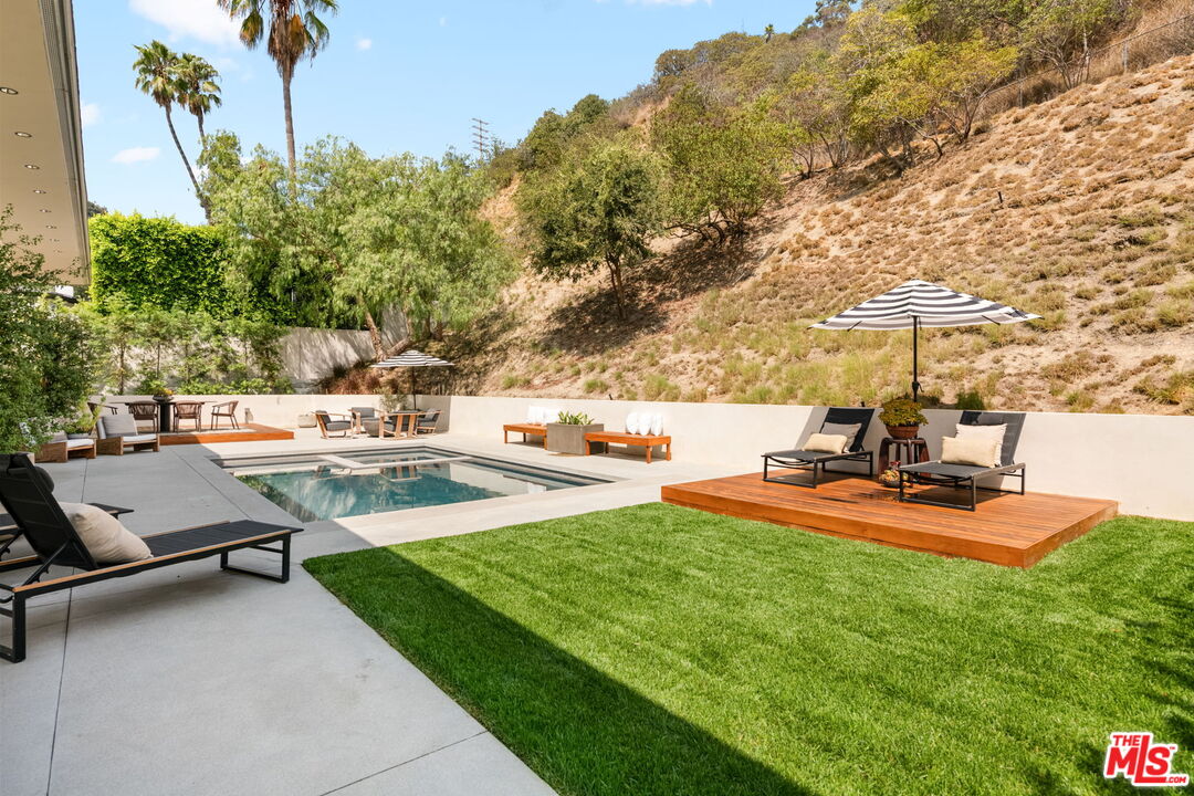 MLS #25589219 image #23