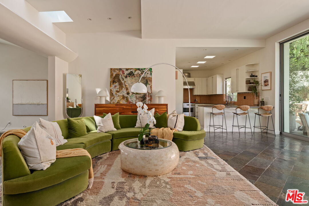 MLS #25589219 image #5