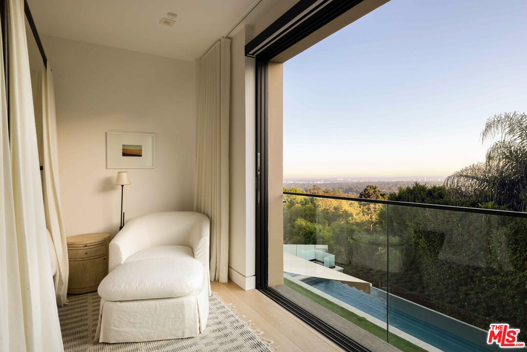 MLS #25589279 image #16