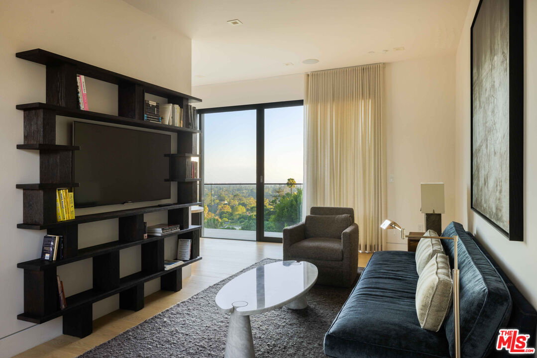 MLS #25589279 image #19