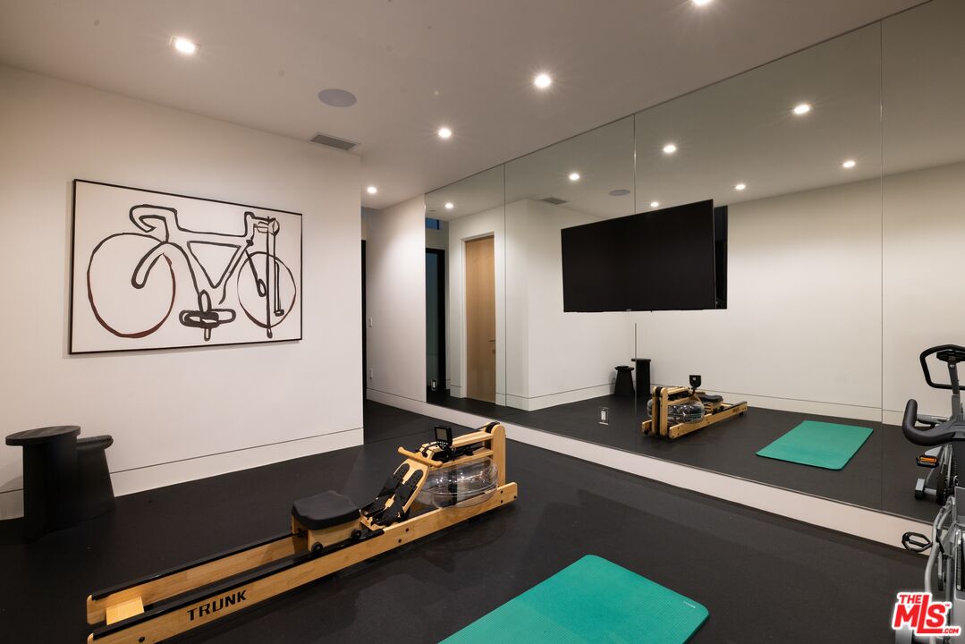 MLS #25589279 image #25