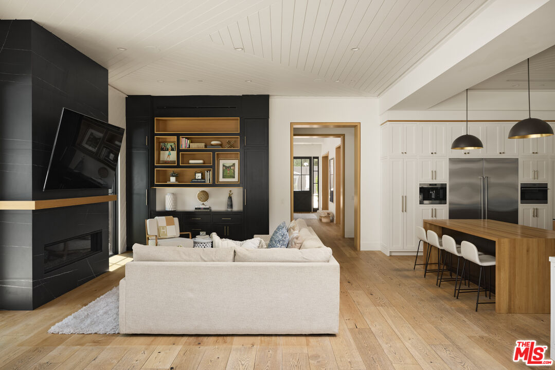 MLS #25589315 image #11