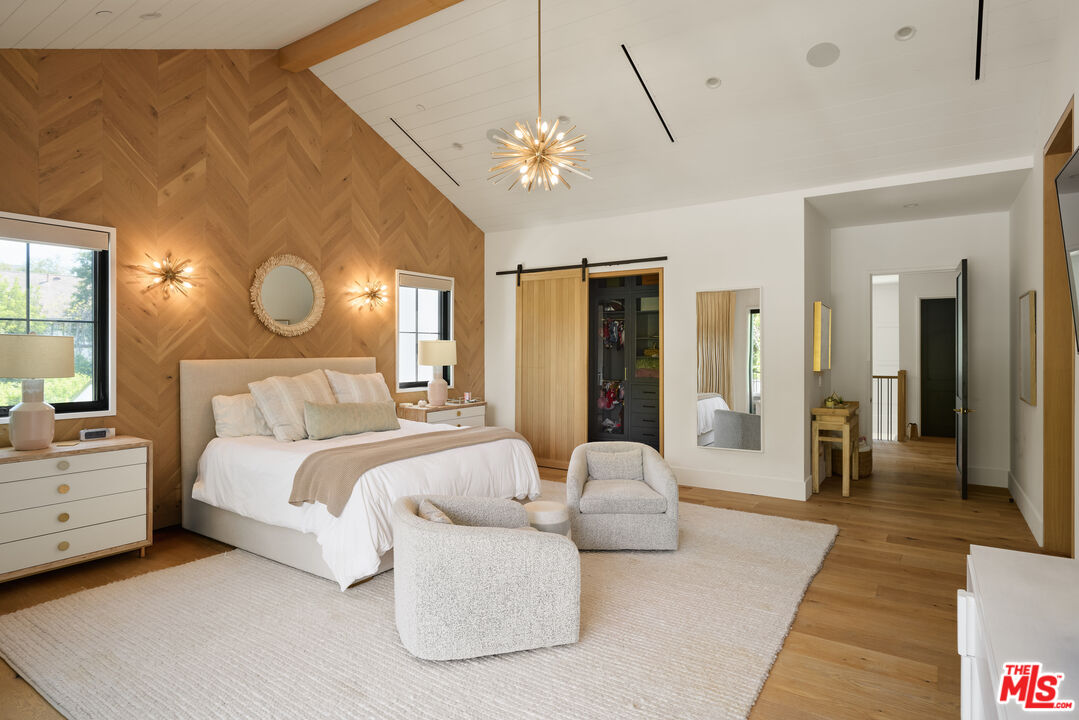 MLS #25589315 image #20