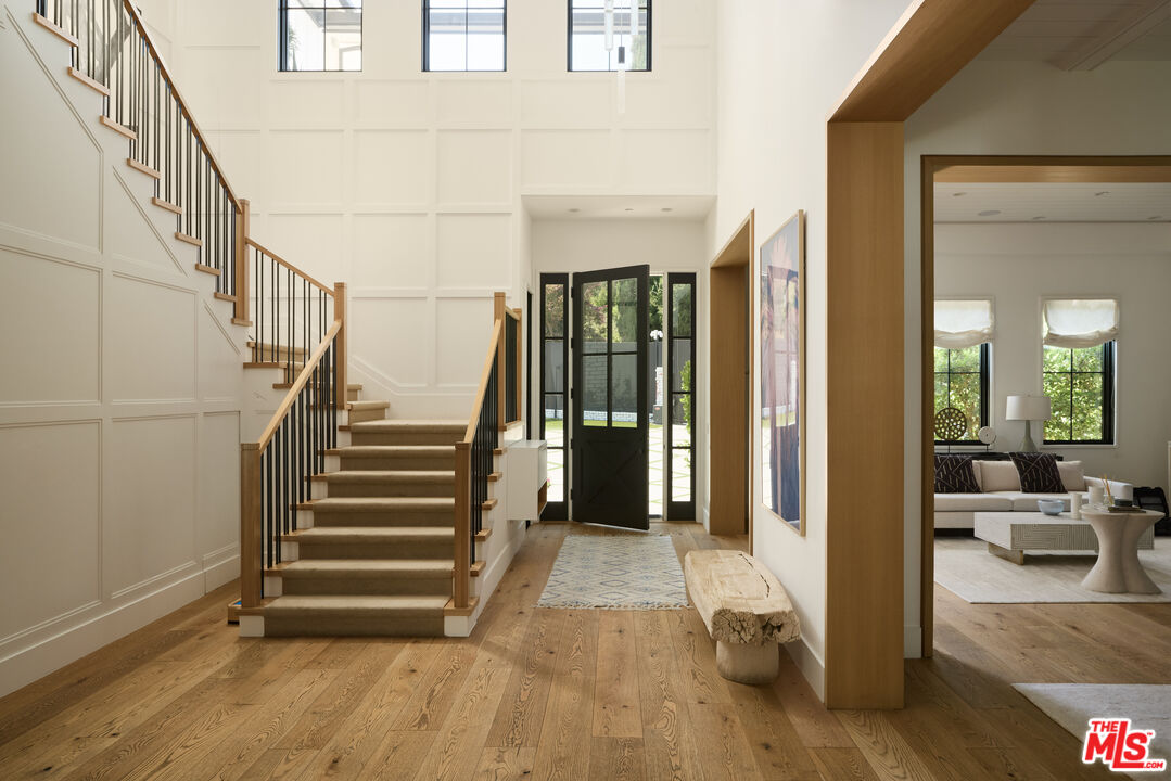 MLS #25589315 image #2