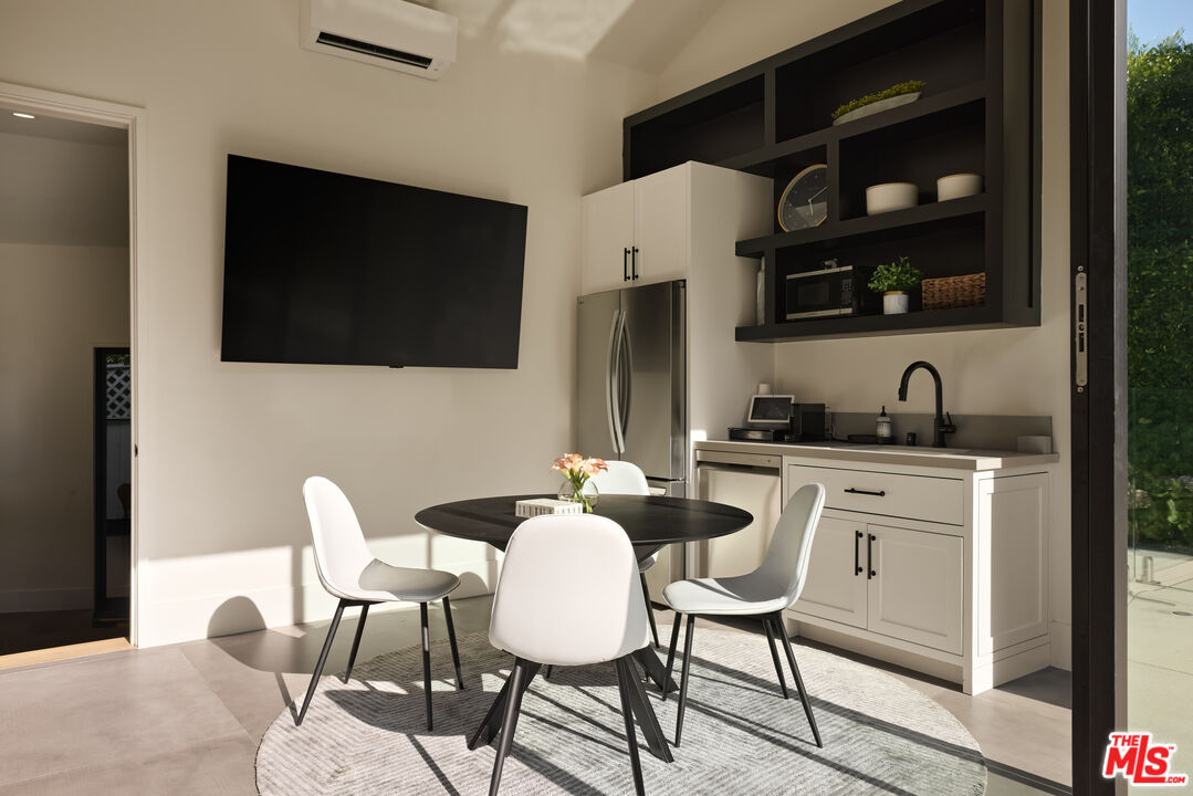 MLS #25589315 image #33