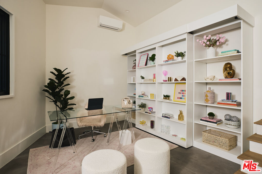 MLS #25589315 image #36