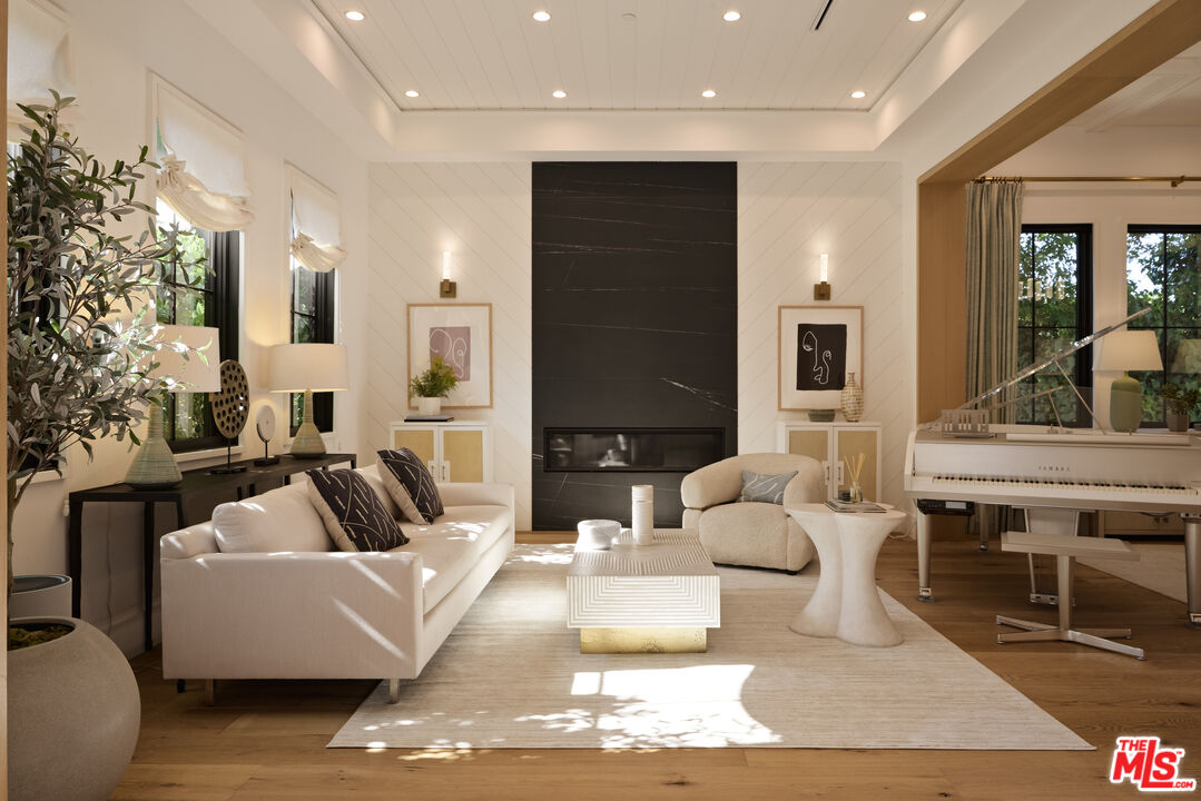 MLS #25589315 image #4