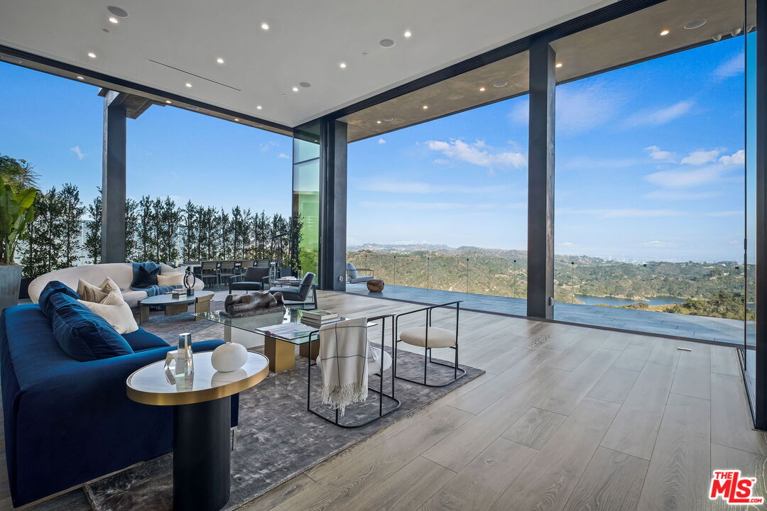 MLS #25589327 image #5