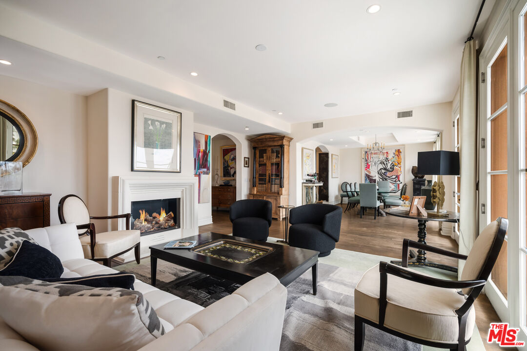 MLS #25589609 image #2