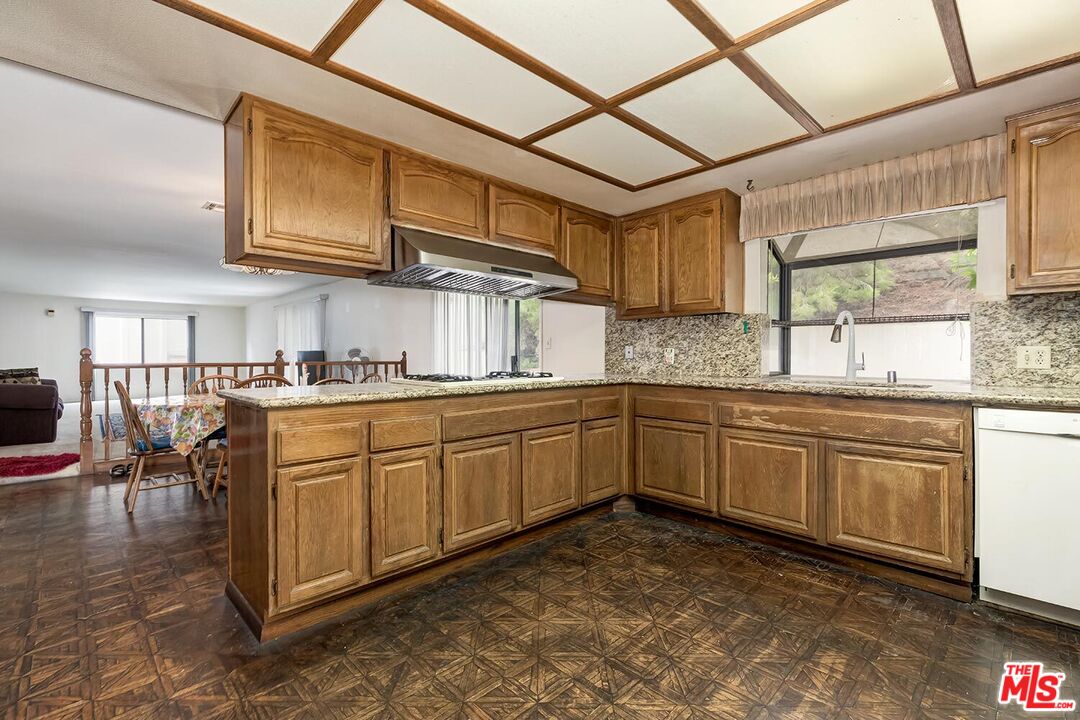 MLS #25589669 image #14