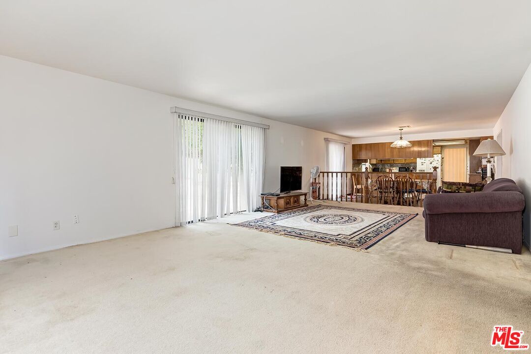 MLS #25589669 image #17