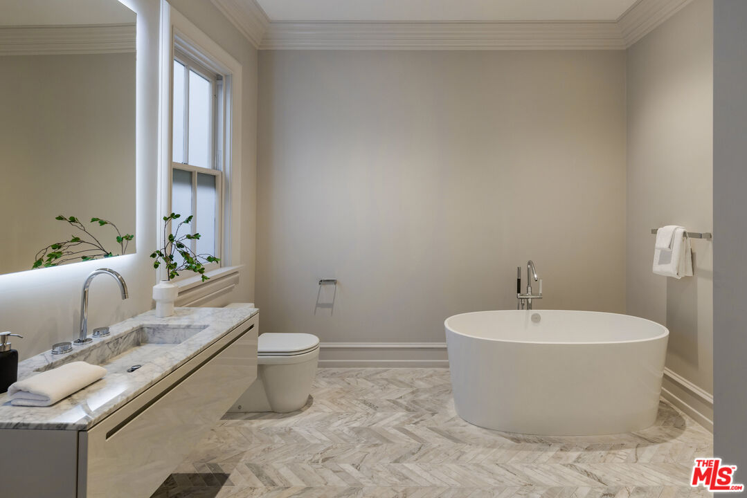 MLS #25589689 image #26