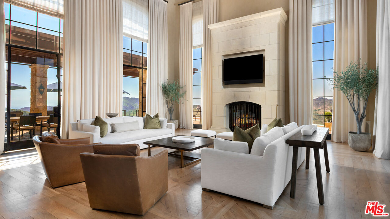 MLS #25589777 image #12