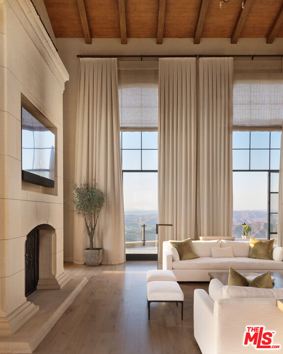 MLS #25589777 image #14