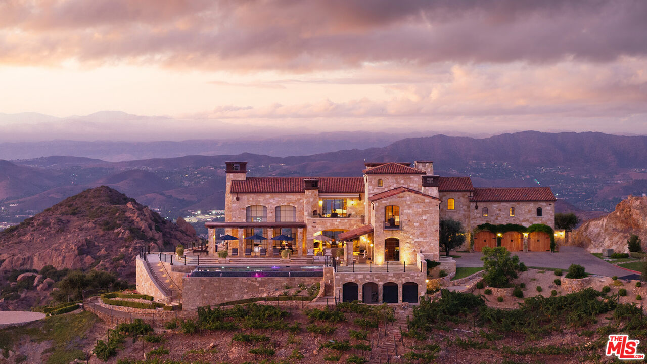 MLS #25589777 image #2