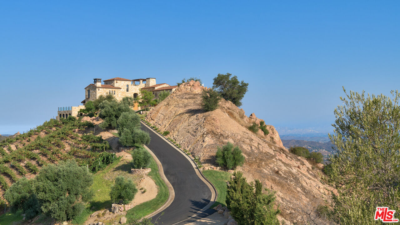 MLS #25589777 image #8