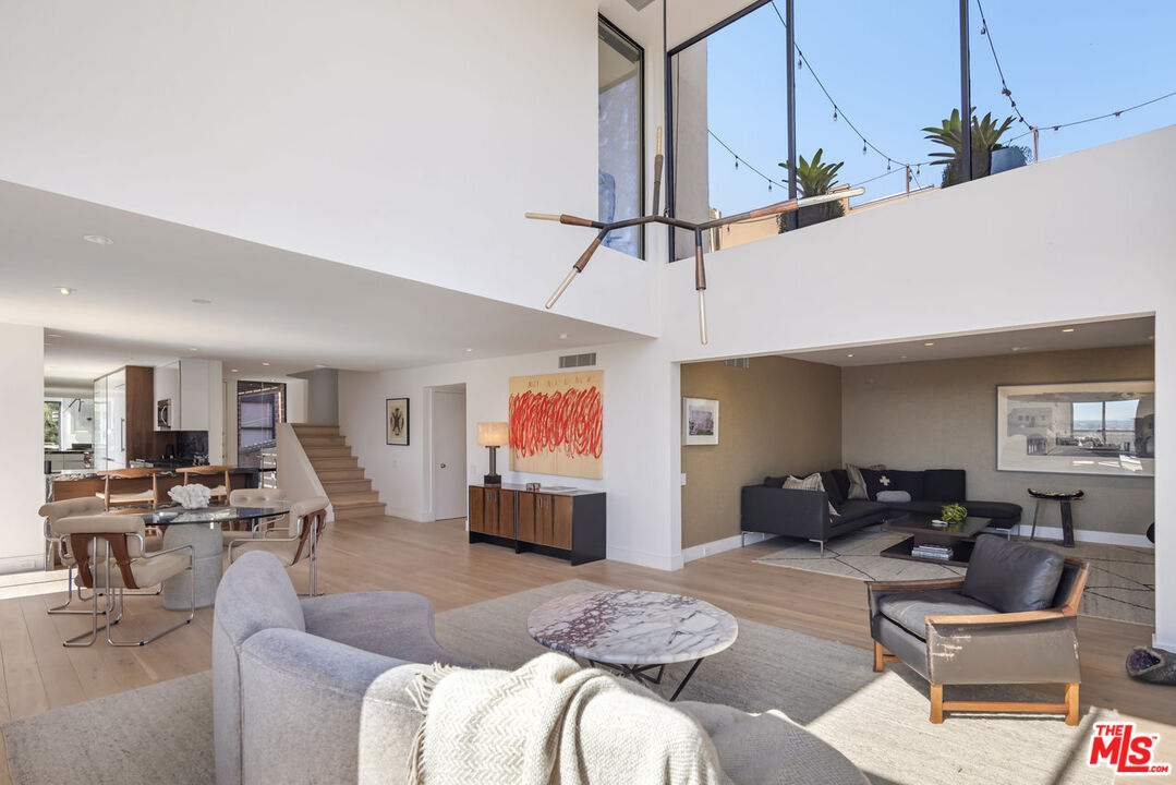 MLS #25589825 image #24