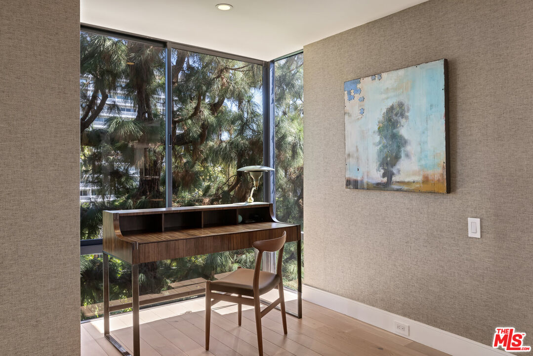 MLS #25589825 image #27